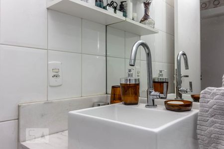 Apartamento à venda com 78m², 3 quartos e 2 vagasBanheiro