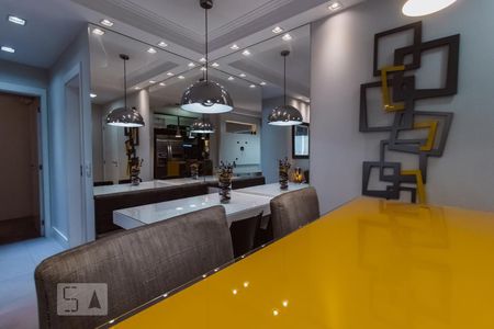 Apartamento à venda com 75m², 2 quartos e 1 vagaSala