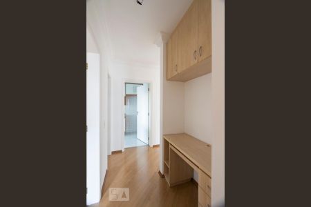 Apartamento à venda com 70m², 2 quartos e 2 vagasCorredor