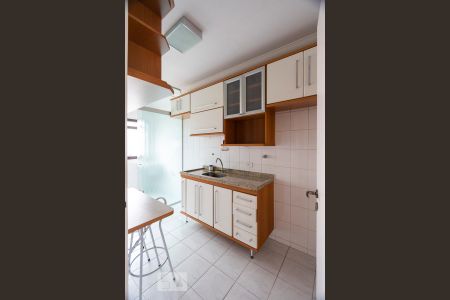 Apartamento à venda com 70m², 2 quartos e 2 vagasCozinha