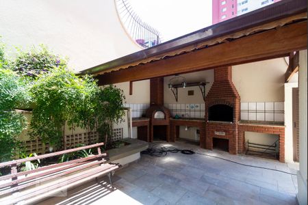 Apartamento à venda com 70m², 2 quartos e 2 vagasChurrasqueira