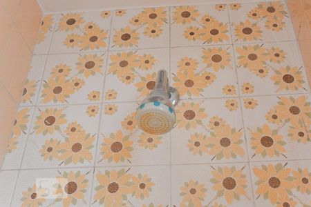 Banheiro chuveiro de apartamento para alugar com 2 quartos, 54m² em Grajaú, Rio de Janeiro
