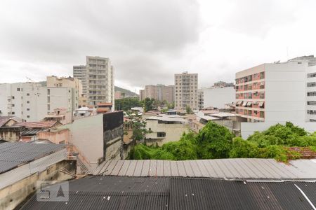Vista sala de apartamento para alugar com 2 quartos, 54m² em Grajaú, Rio de Janeiro