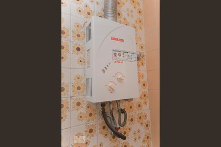 Banheiro aquecedor de apartamento para alugar com 2 quartos, 54m² em Grajaú, Rio de Janeiro