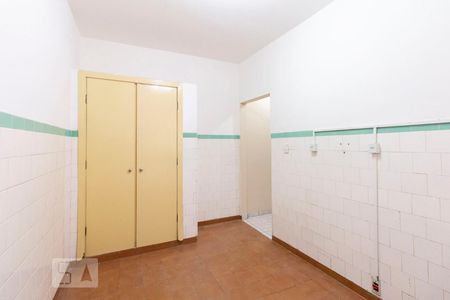 Cozinha  de casa para alugar com 2 quartos, 90m² em Vila Santa Isabel, São Paulo