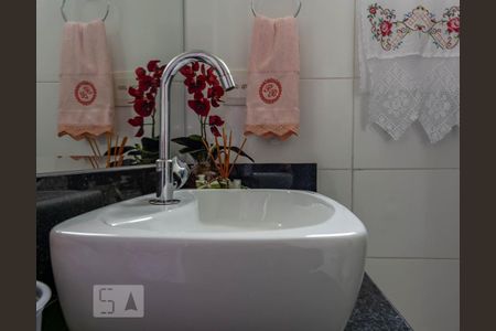 Apartamento para alugar com 124m², 3 quartos e 1 vaga Apartamento para alugar com 124m², 3 quartos e 1 vagaPia Banheiro Social