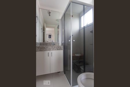 Banheiro da suíte de apartamento para alugar com 3 quartos, 75m² em Jardim Boa Esperança, Campinas