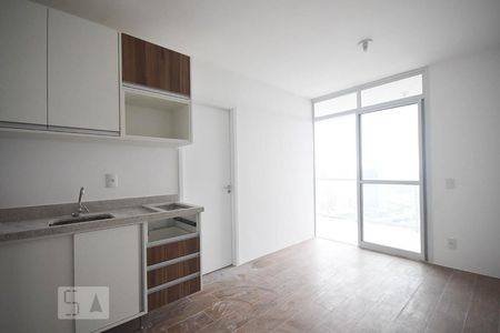 Sala de kitnet/studio para alugar com 1 quarto, 39m² em Real Parque, São Paulo