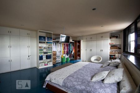 Apartamento à venda com 600m², 4 quartos e 3 vagasSuíte1