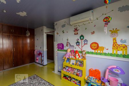 Apartamento à venda com 600m², 4 quartos e 3 vagasSuíte2