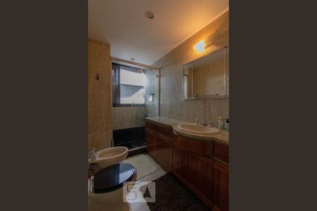 Apartamento à venda com 600m², 4 quartos e 3 vagasSuíte1  (banho2)