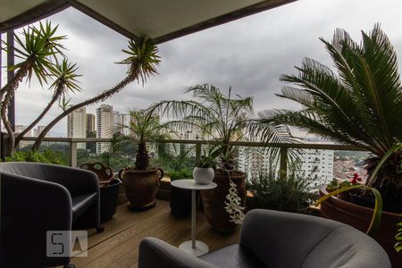 Sala (varanda) de apartamento à venda com 4 quartos, 600m² em Vila Suzana, São Paulo