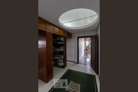 Apartamento à venda com 600m², 4 quartos e 3 vagasAcesso as suítes