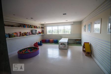 Apartamento à venda com 68m², 2 quartos e 1 vagaÁrea Comum - Brinquedoteca