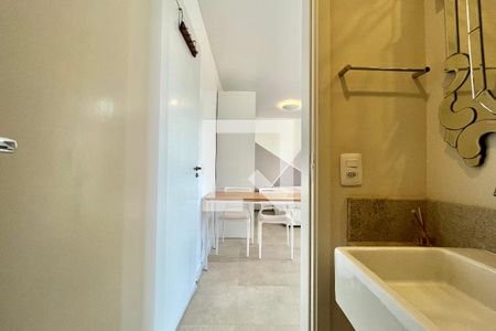 Lavabo de kitnet/studio para alugar com 1 quarto, 39m² em Vila do Encontro, São Paulo