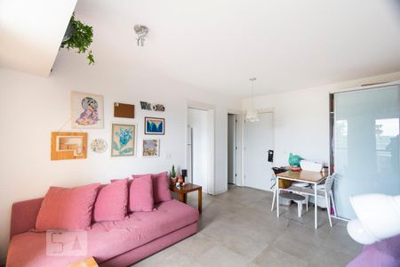 Sala / Quarto de kitnet/studio para alugar com 1 quarto, 39m² em Vila do Encontro, São Paulo