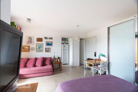 Sala / Quarto de kitnet/studio para alugar com 1 quarto, 39m² em Vila do Encontro, São Paulo