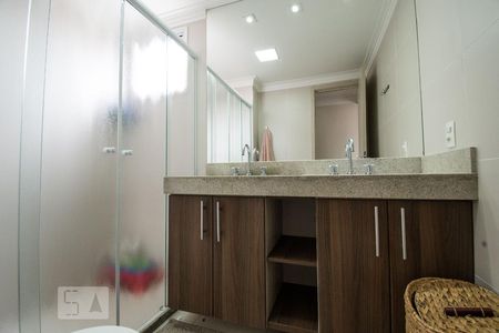 Apartamento à venda com 130m², 4 quartos e 2 vagasBanheiro da Suíte 1