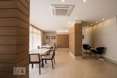 Apartamento à venda com 130m², 4 quartos e 2 vagasÁrea Externa - Salão de Festas