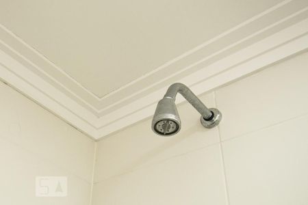 Apartamento à venda com 130m², 4 quartos e 2 vagasChuveiro do Banheiro 2