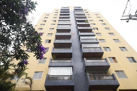 Apartamento para alugar com 95m², 3 quartos e 2 vagasFachada