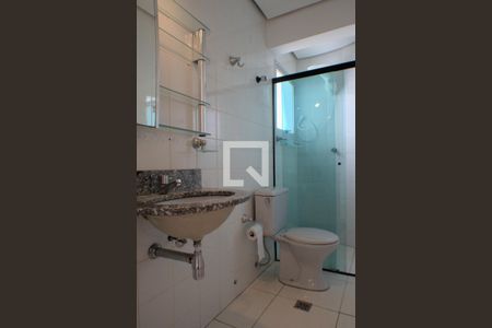 Apartamento à venda com 68m², 2 quartos e 2 vagasBanheiro da Suíte