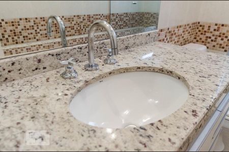 Banheiro de apartamento à venda com 4 quartos, 117m² em Cidade São Francisco, São Paulo