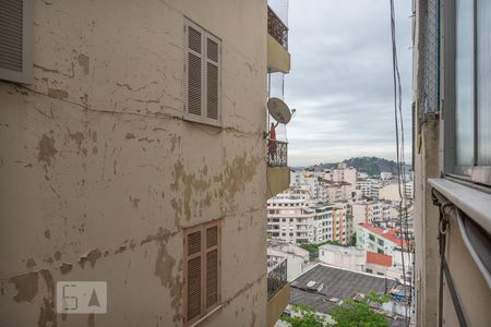 Vista da sala de apartamento para alugar com 1 quarto, 40m² em Santa Teresa, Rio de Janeiro