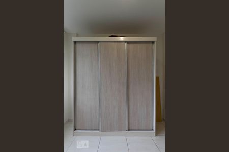 Quarto (Armários) de apartamento à venda com 1 quarto, 41m² em Liberdade, São Paulo