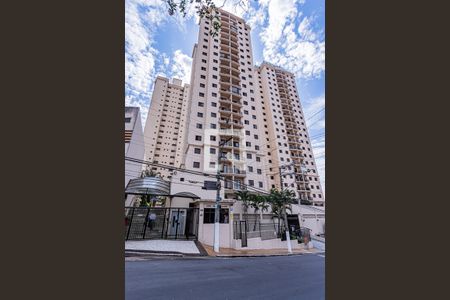 Apartamento para alugar com 60m², 2 quartos e 1 vaga Apartamento para alugar com 60m², 2 quartos e 1 vagaFachada