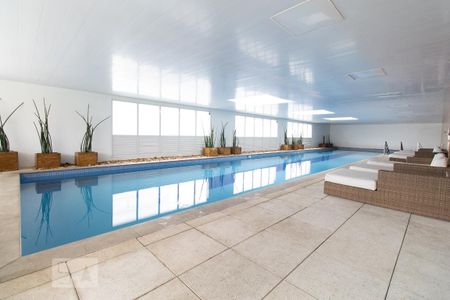Studio à venda com 37m², 1 quarto e 1 vaga Studio à venda com 37m², 1 quarto e 1 vagaPiscina coberta e aquecida