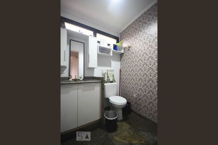 Banheiro de apartamento para alugar com 1 quarto, 35m² em Paraíso do Morumbi, São Paulo