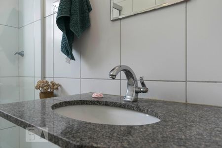 Apartamento para alugar com 47m², 2 quartos e 1 vagaBanheiro social (Torneira)