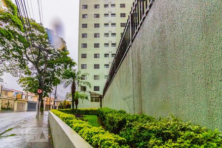 Apartamento para alugar com 75m², 2 quartos e 1 vaga Apartamento para alugar com 75m², 2 quartos e 1 vagaFachada