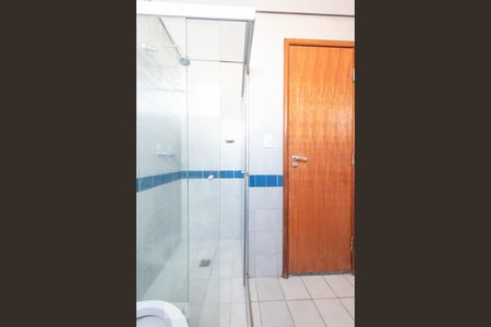 Banheiro de apartamento para alugar com 1 quarto, 37m² em Setor Central, Goiânia