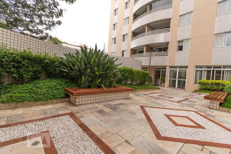 Apartamento para alugar com 94m², 3 quartos e 2 vagasFachada - Recuo