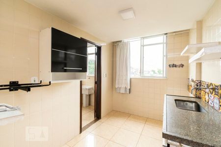 Cozinha de apartamento para alugar com 2 quartos, 70m² em Icaraí, Niterói
