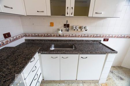 Casa à venda com 96m², 2 quartos e 2 vagasCozinha