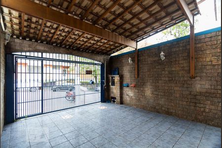 Casa à venda com 96m², 2 quartos e 2 vagasGaragem