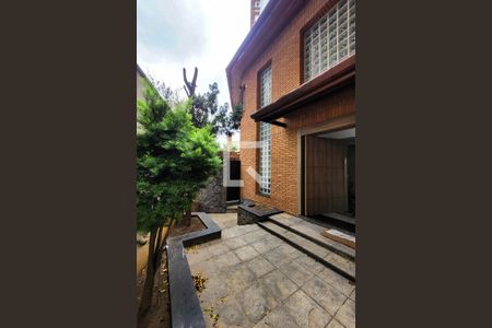 Casa à venda com 495m², 4 quartos e 7 vagasQuintal 