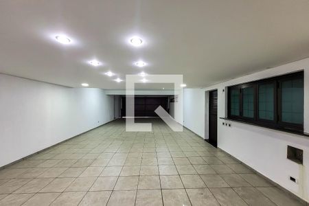 Casa à venda com 495m², 4 quartos e 7 vagasGaragem 