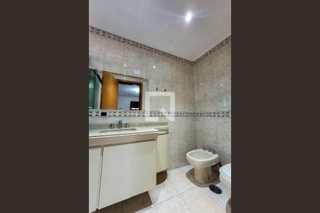 Casa à venda com 495m², 4 quartos e 7 vagasSuíte 1 banheiro 