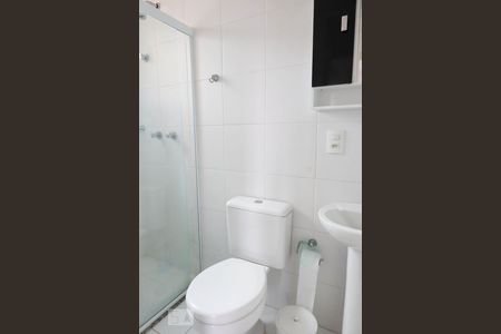 Banheiro de apartamento à venda com 2 quartos, 54m² em Jardim Guanabara, Jundiaí