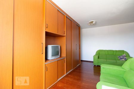 Sala de apartamento para alugar com 2 quartos, 72m² em Centro, Curitiba