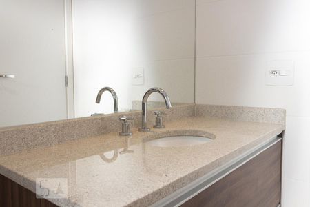 Banheiro de kitnet/studio à venda com 1 quarto, 50m² em Santo Amaro, São Paulo