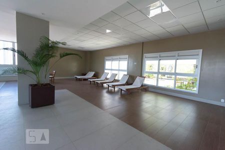 Studio à venda com 50m², 1 quarto e 1 vaga Studio à venda com 50m², 1 quarto e 1 vagaPiscina Coberta