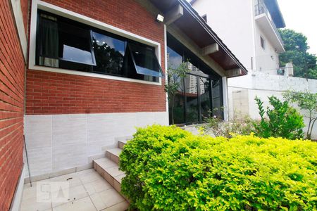 Casa para alugar com 450m², 4 quartos e 5 vagasÁrea externa