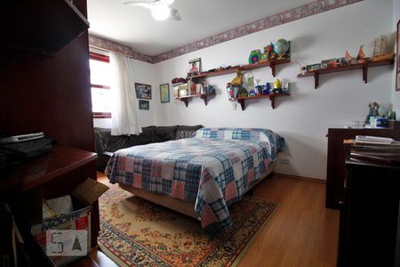 Casa para alugar com 450m², 4 quartos e 5 vagasQuarto 1