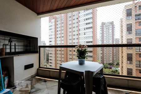 Varanda de apartamento para alugar com 3 quartos, 140m² em Vila Suzana, São Paulo
