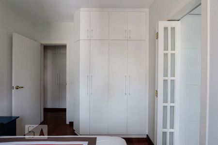Apartamento para alugar com 140m², 3 quartos e 3 vagassuite 